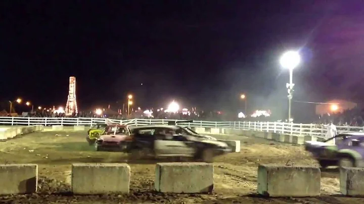 Brampton demolition derby 2013 fig 8 heat 4 (Jeff)