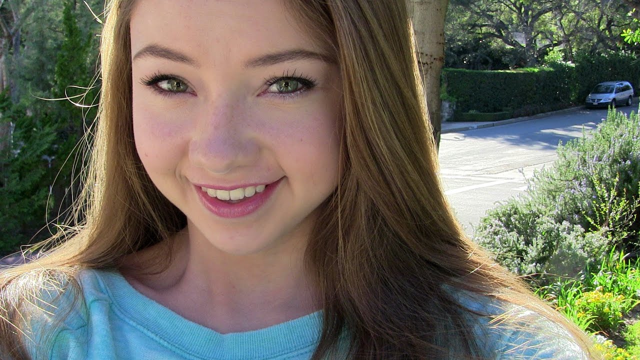 January Favs 2012 + Outfit of the Day: School!