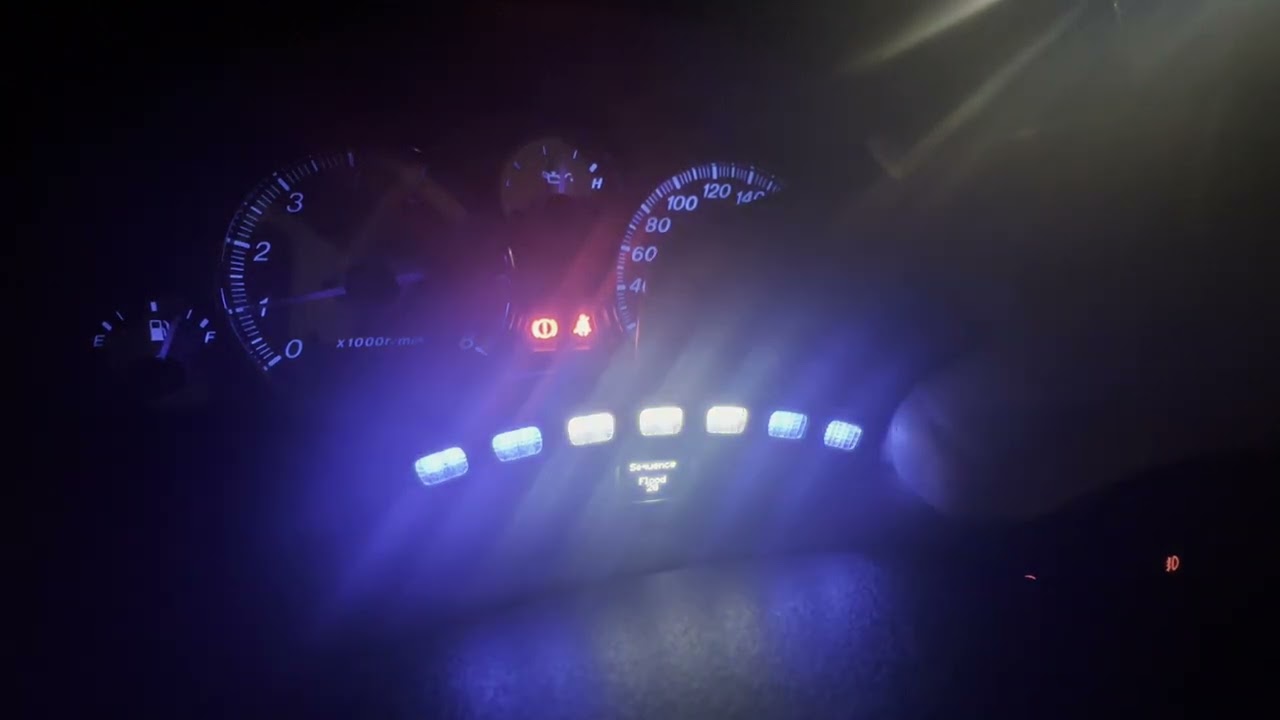 Ecliptech P2 Shift Light - display sequence demonstration (Miata 