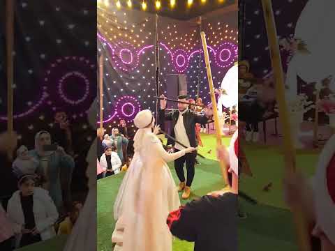 لقيتها ماشيه مشيت وراها قولت لازم اعيش معاها الصاوي حلو  