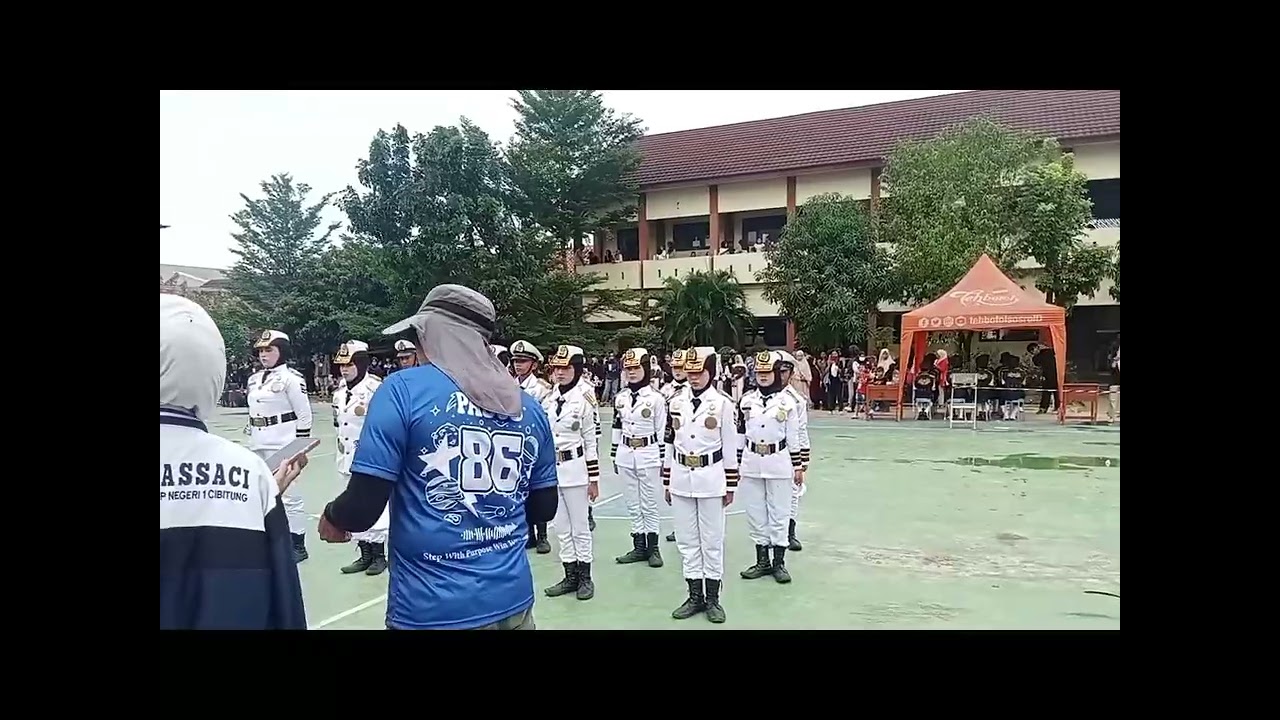 Brigassaci white di SMAN 1 cikut.