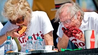 The world famous Knott's Berry Farm Boysenberry Pie Eating Contest for 2016 Guide