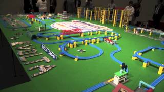 ［Sponsored］エボルタ（EVOLTA）チャレンジ2013発表会会場でプラレールのコースを撮影したよ