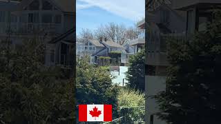 Дорогие дома возле воды в Канаде