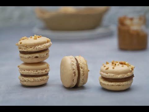 Le dressage des macarons sur plaque 