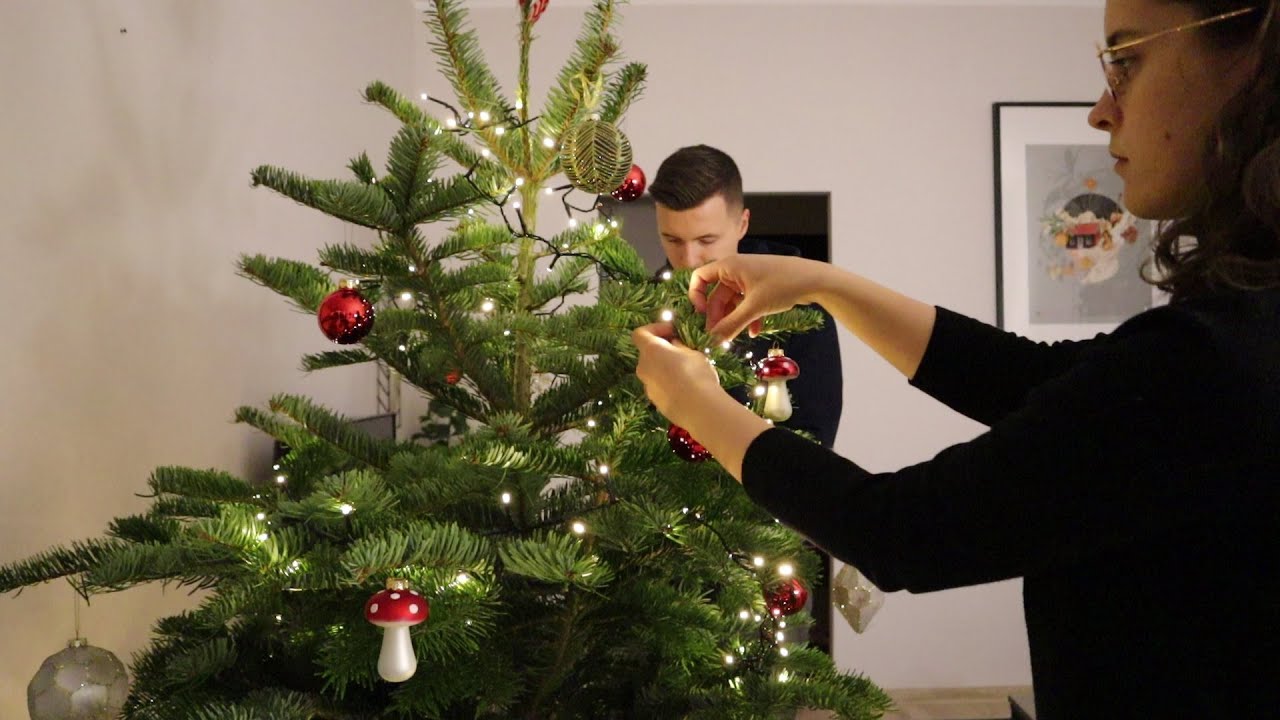 VLOGMAS 2021 #8 Ubieramy choinkę!!! | Ciut Więcej