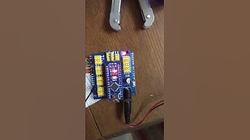 Бегущий огонёк на Ардуино