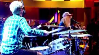 The Ting Tings - Hang It Up Live In Alan Carr Chatty Man