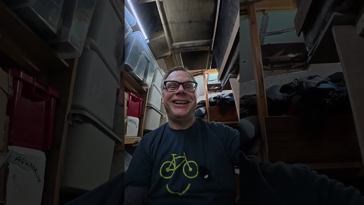 ⁣Struggling to fit electric motor bearers #BoatRefit #ElectricYacht #DIY #BoatYoga