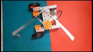 Circle drawing robot