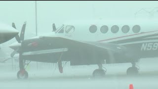 Planes, pilots, people hunker down during storm at Sun ‘n Fun