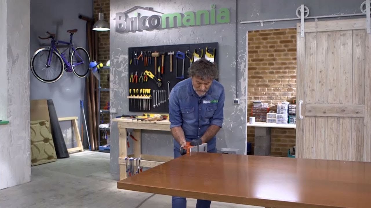 Como Se Arregla Una Puerta Hinchada Por La Humedad Briconsulta Bricomania Youtube