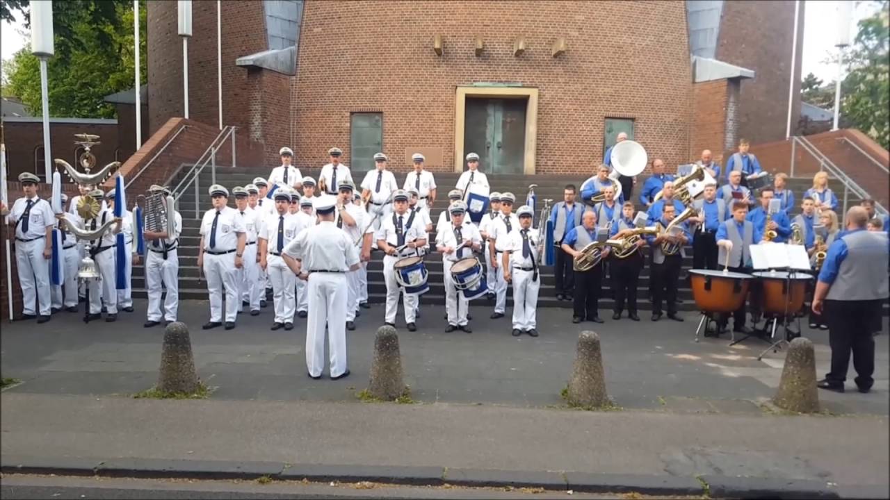 Schützenfest Riehl - Montags Abholen des Vereins und Zapfenstreich