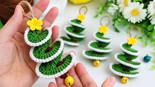 How to Crochet a Cute Christmas Tree Keychain 🎄 Beginner Friendly