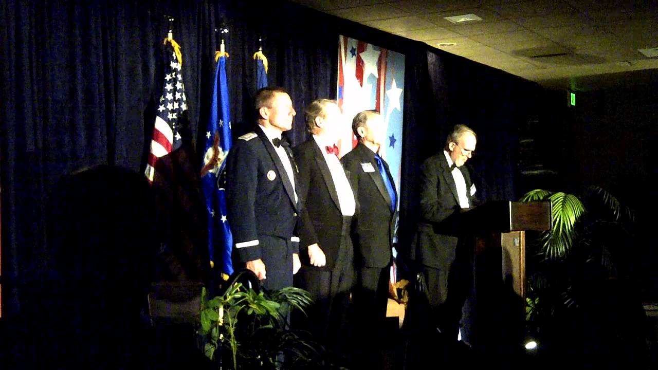 Richard McConn receiveing the USAFA Distinguished Graduate Award 2012