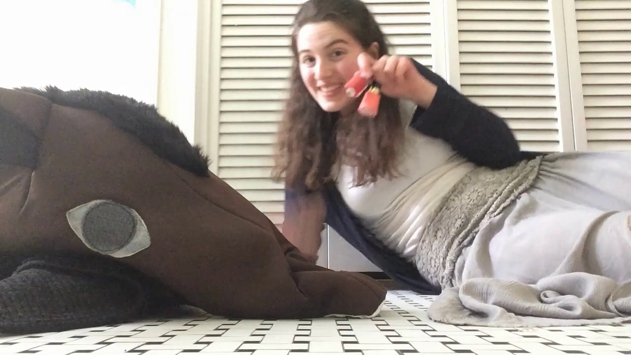 Ella  Newton At Home