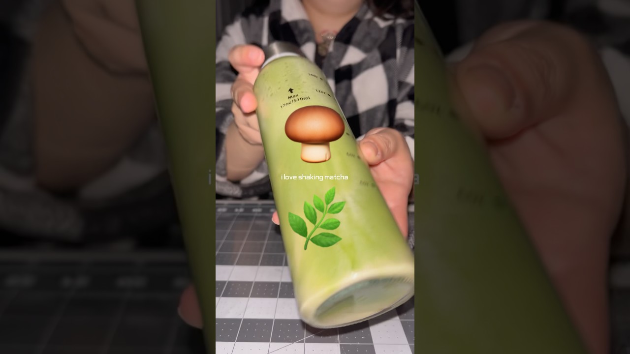 making drinks everyday 🍄‍🟫🌿 #shaken #matchalatte