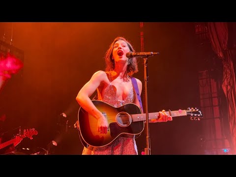 Gracie Abrams Live Blowing Smoke New York NY Radio City Music Hall 10 14 2024 