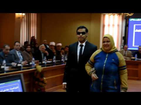 محافظ الشرقية ي كرم الأم المثالية لإبن من ذوى الإعاقة الفائزة فى مسابقة المجلس القومى لشئون الإعاقة