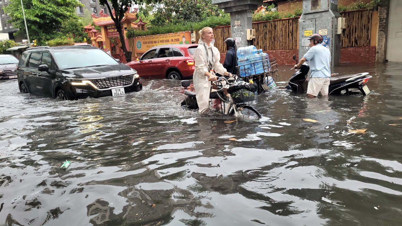 DÂN SÀI GÒN HÔM NAY SỢ KHỦNG KHIẾP cảnh này lắm VIỆT KIỀU ơi