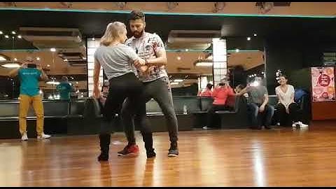 Tiago & Julinha / Zouk Demo Counter Balance Bootcamp / dj Kakah - Delilah