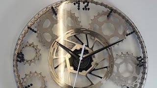 Bike Parts Transformed: DIY Clock with Gears and Chains