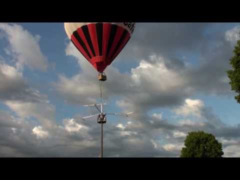 Montage Rohde &amp; Schwarz Richtantenne HL451 mit Heissluftballon