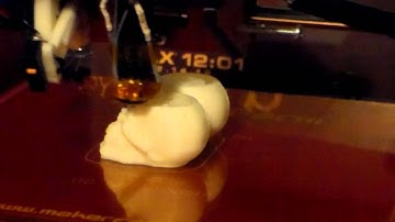 auto bed leveling first print results on prusa i3 from makerfarm