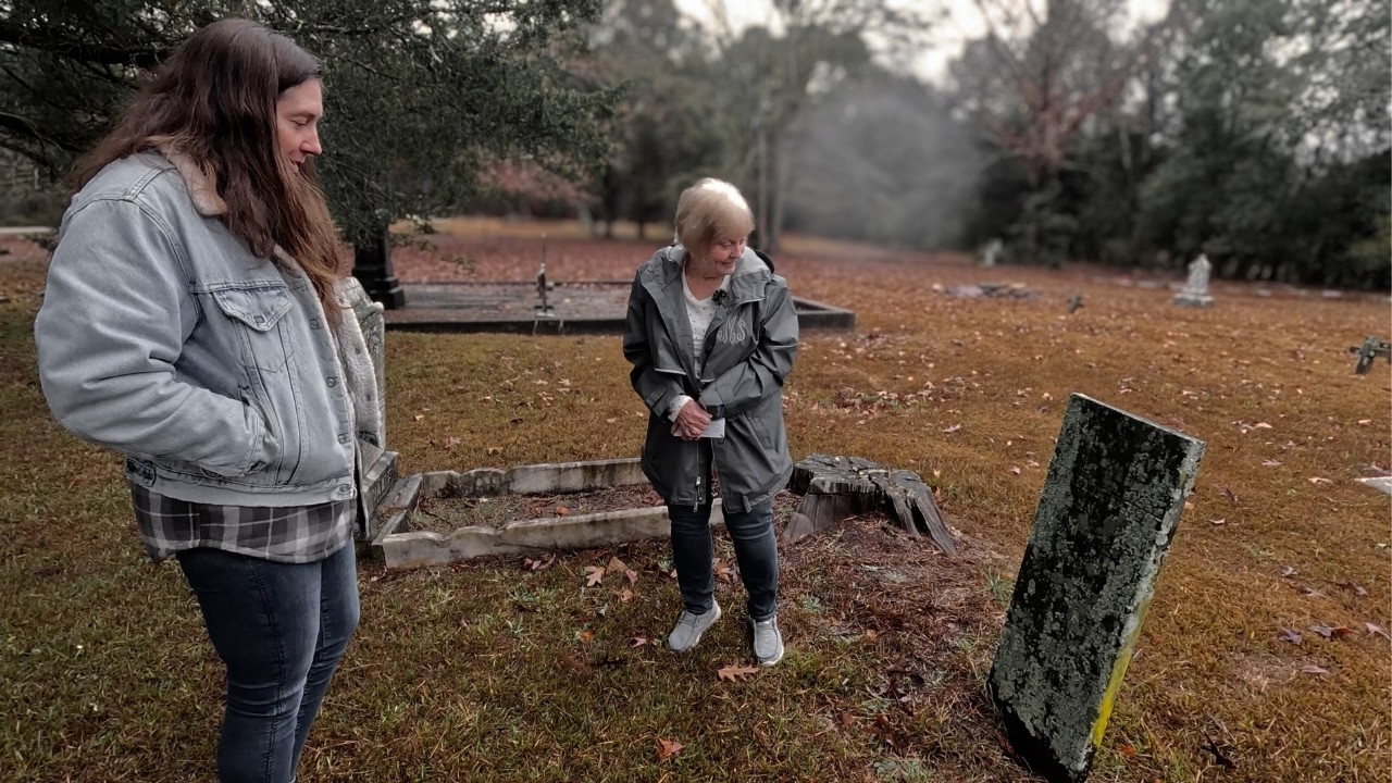 She Found Her Ancestors’ Graves in an old Georgia Cemetery!