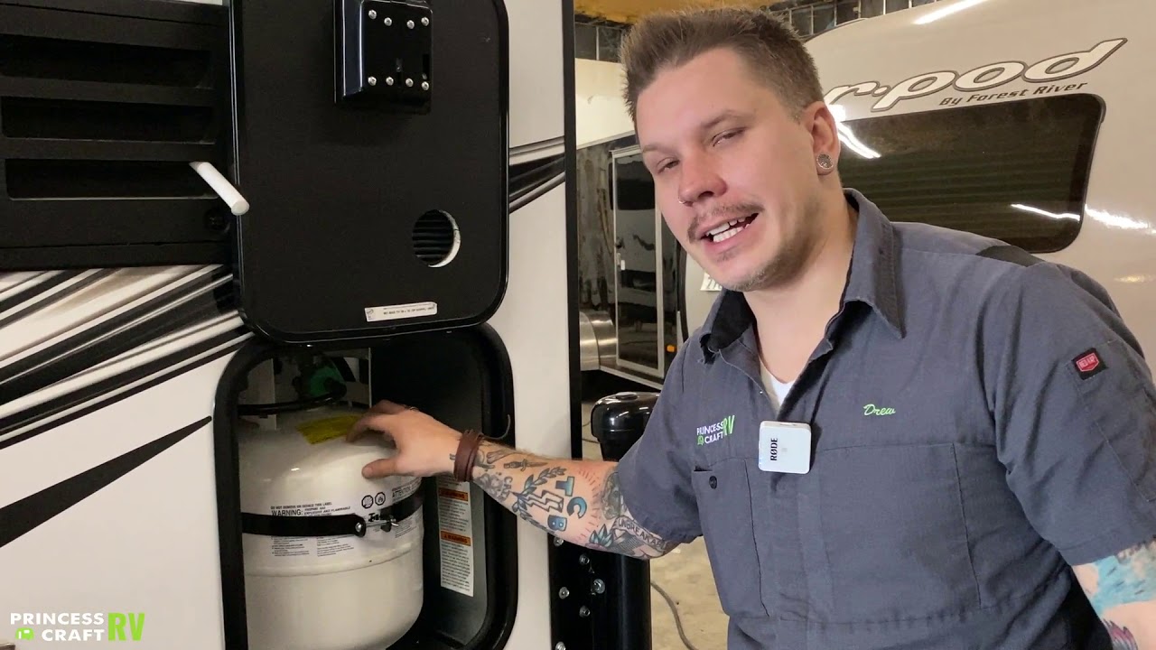 2020 Palomino HS 690 Truck Camper Technician Tour YouTube