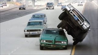'61 Ford C-Series chased by CHiPs