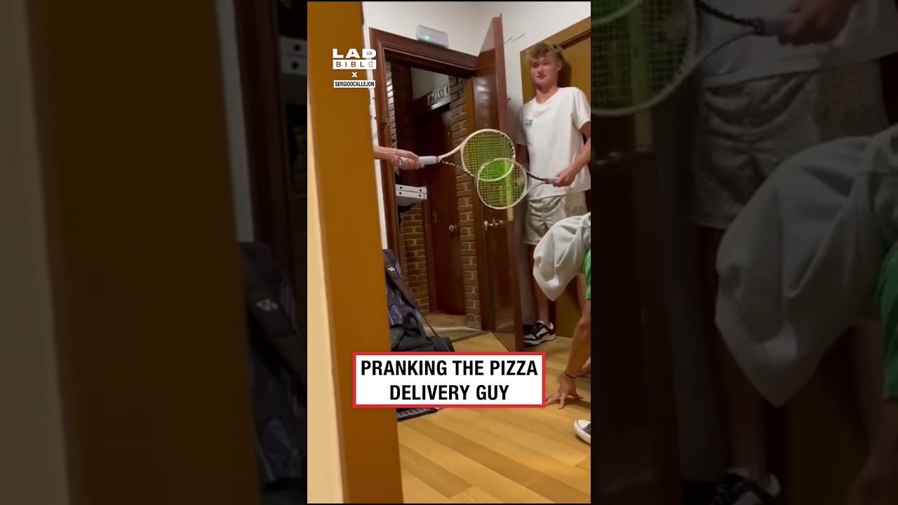 Pranking the pizza delivery guy 🤣 (🎥: TT/ sergioocallejon)
