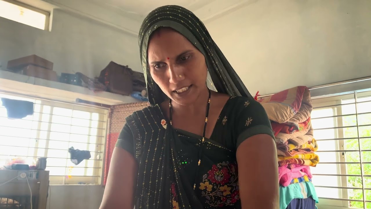 गाँव कि अनपढ़ औरत के नये नये कारनामें 😂😜#youtube #village #jaysingh#putayya#comedy #viralvideo