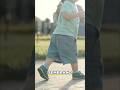 Tuo figlio cresce bene? Postura, piedi, portamento. #shorts
