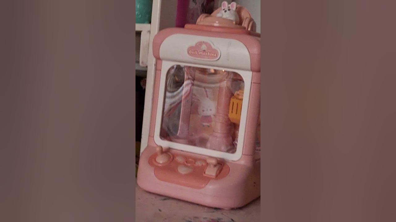 Baby Dolls doing the laundry with washing machine! Play Toys cleaning  routine! 