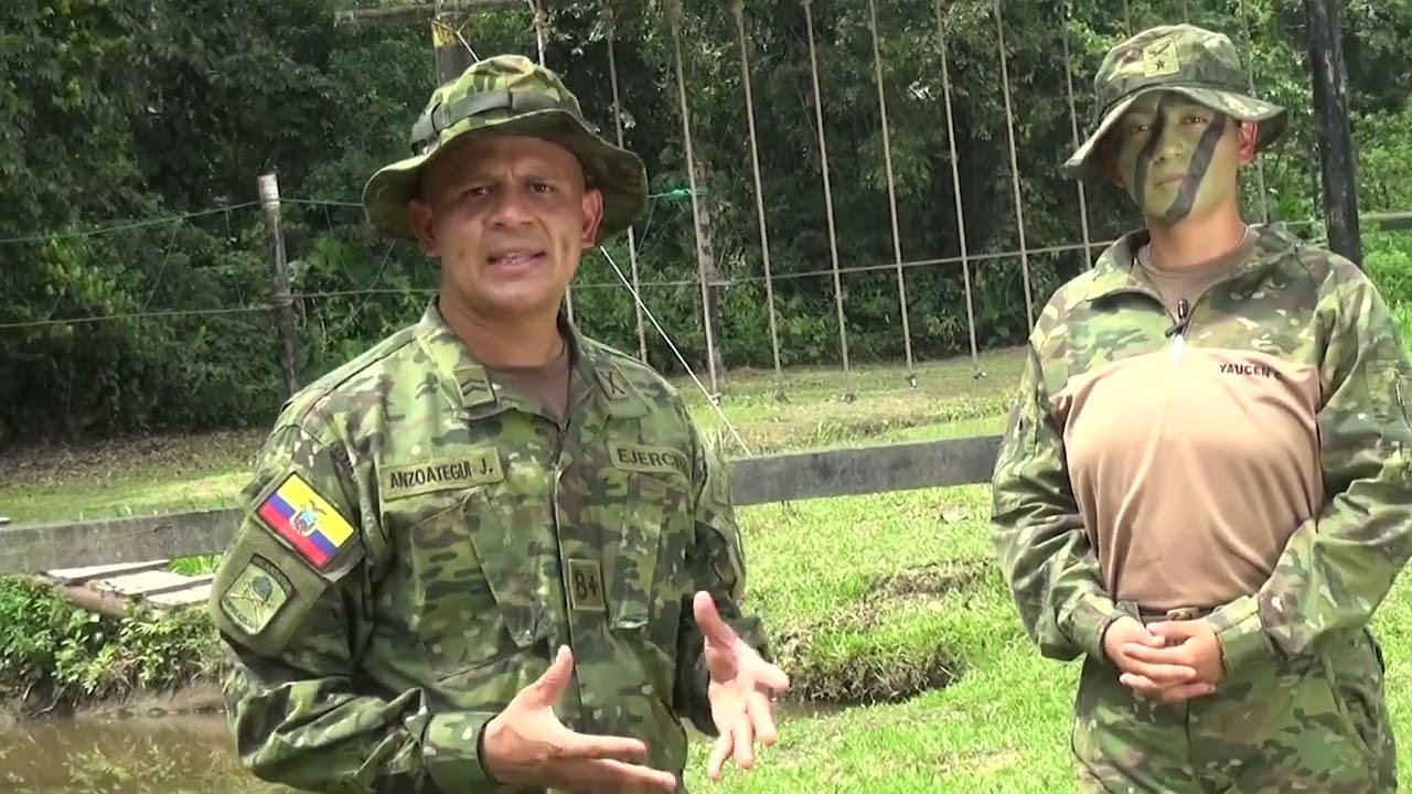 Injusto Apariencia Turbulencia Ejército Ecuatoriano, Ejército en Acción Escuela de Selva y  Contrainsurgencia Capt. Giovanni Calles - YouTube