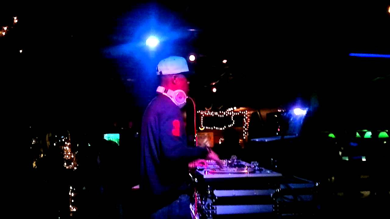 Dj showtime.mp4 YouTube