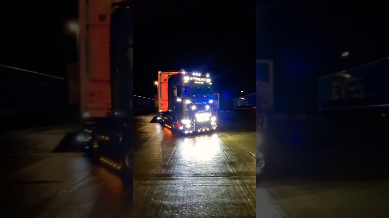 Stunning Scania Truck – Epic Lights & Custom Tuning  