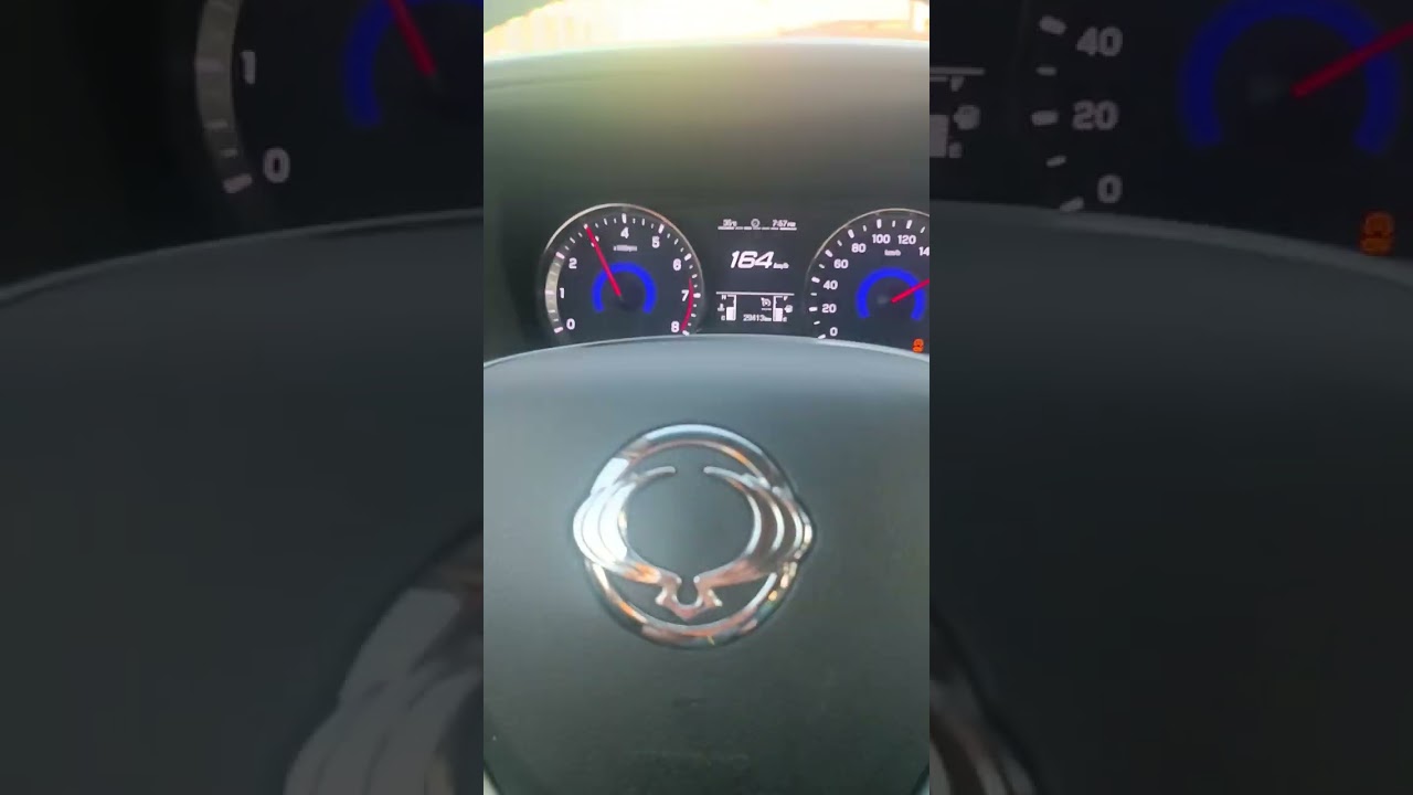 SSANGYONG Tivoli Grand top speed. 6th and 5th gear.