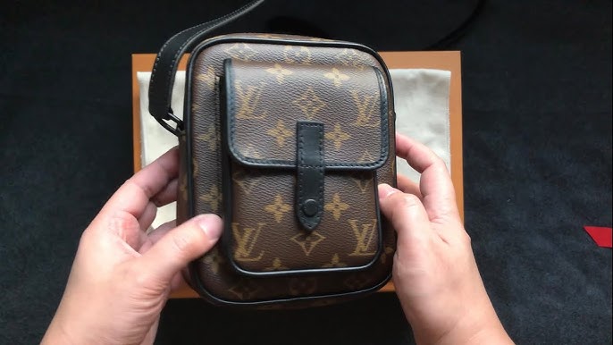 Louis Vuitton Christopher Wearable Wallet Unboxing/What Fits and Hermès  Evelyn TPM Comparison 