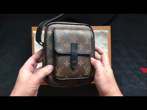 Shop Louis Vuitton MONOGRAM Christopher wearable wallet (M69404) by パリの凱旋門