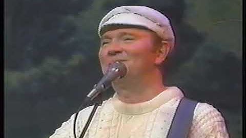 The Wild Rover - Clancy Brothers & Robbie O'Connell 12/13