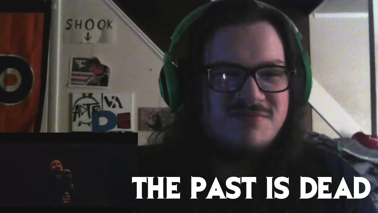 Metal Head Reacts to (Beartooth - The Past Is Dead)