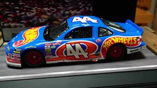 Hot Wheels NASCAR Legends To Life