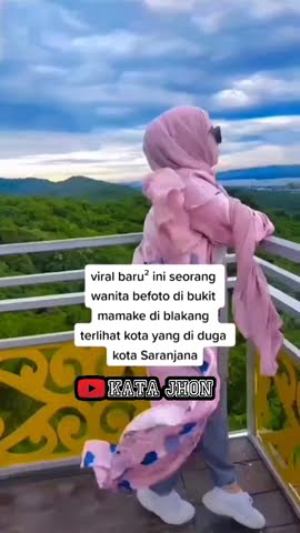 virall, wanita berfoto di kota saranjana. #kotasaranjana #kalimantan #saranjana #mistis #shorts