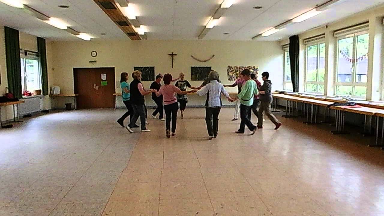 Seniorentanz israelisch Hora Hadera Seniors dancing