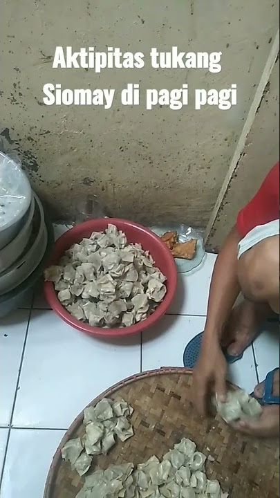 sibuk nya tukang siomay di pagi hari..