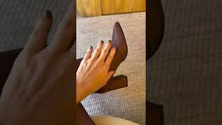 Talita - Bota Feminina Bico Fino Cano Médio Salto Grosso Marrom