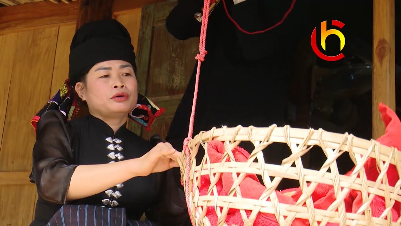 QUAM TÔ TRUYỀN THANH: CẠP HAY LUNG KHÌN( MẢNH NƯƠNG CỦA ÔNG KHIN) MÕI PI NỌNG PỌM BẤNG PHĂNG.