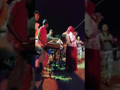 العازف وهبه مع الفنانة هبه دنقلا